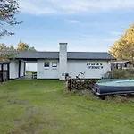 Summer House In Gronhoj *